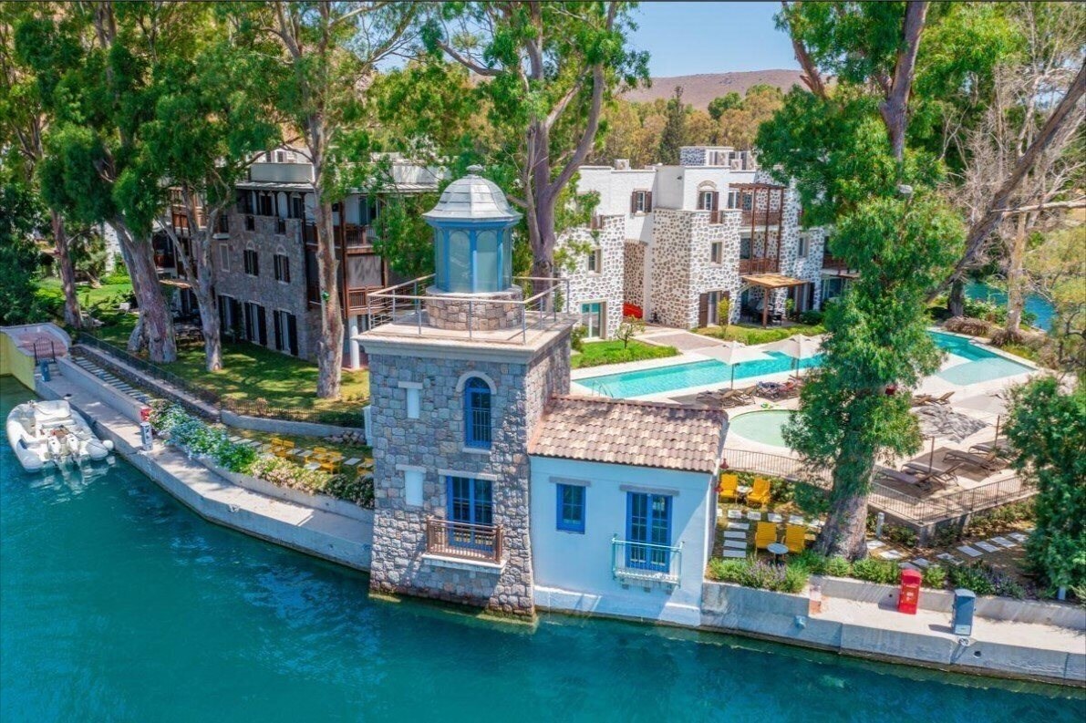 Отель Anthaven Service Apartments 5*